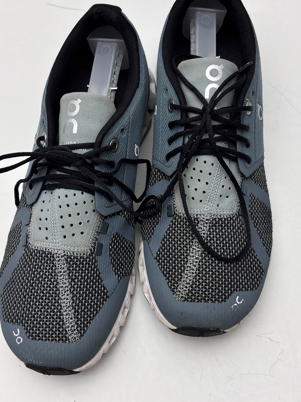 Women’s On Running On Cloud Running Cloudswift Gray Black Running Shoes 10